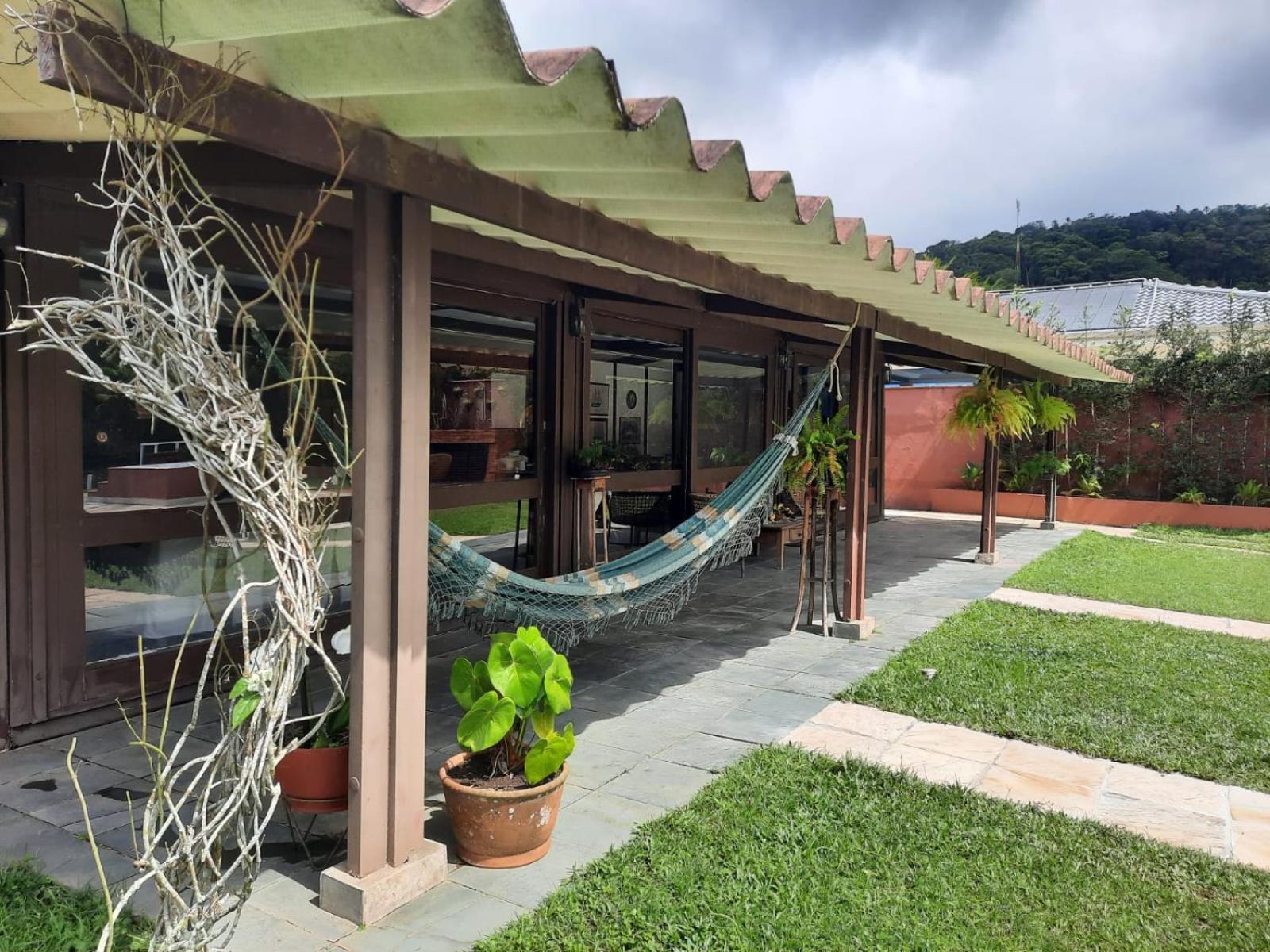 גוארויה Casa Na Marina Com Piscina Churrasqueira E Pier מראה חיצוני תמונה