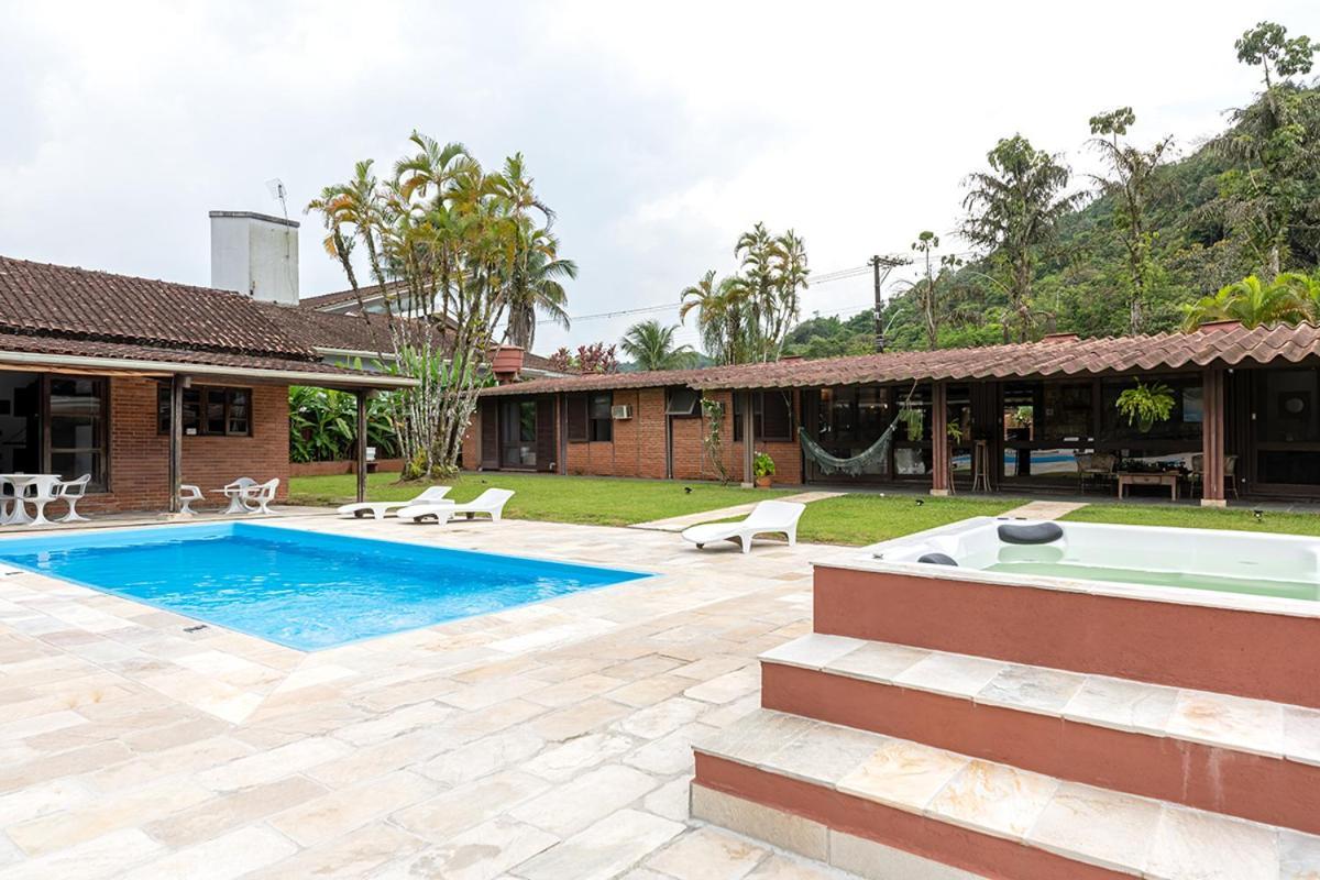 גוארויה Casa Na Marina Com Piscina Churrasqueira E Pier מראה חיצוני תמונה